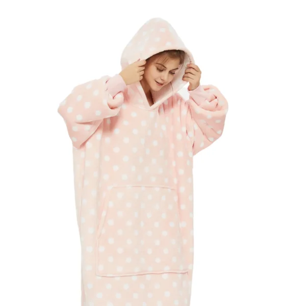 Plaid Avec Manches Rose à Pois - Couverture Polaire Géante à Enfiler -Monin Sirop Store Couvertureaenfilerroseapois