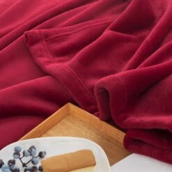 Dessus De Lit "Margaux" Rouge Simili En Flanelle Luxueuse -Monin Sirop Store Dessusdelit4saisons2personnesMargauxrougeenflanelleluxueuse