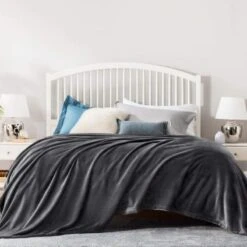 Dessus De Lit "Margaux" Anthracite En Simili Flanelle Luxueuse