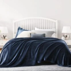 Dessus De Lit "Margaux" Bleu En Simili Flanelle Luxueuse
