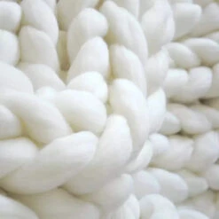 Plaid Grosse Maille "Adèle" Blanc En Tricot Doux Et Chaud -Monin Sirop Store Grosse maille plaid blanc pour un style epure et chic