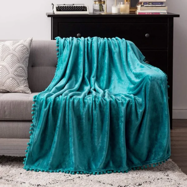 Jeté De Canapé Turquoise En Simili Velours Fin Et Soyeux -Monin Sirop Store JetedecanapegrandetailleCelineTurquoiseenveloursfinsoyeuxLePlaidFrancais