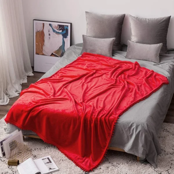 Jeté De Canapé Rouge En Simili Velours Fin Et Soyeux -Monin Sirop Store JetedecanapeplaidcouvertureCelineRougeenveloursfinsoyeuxLePlaidFrancais