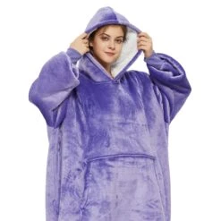 Plaid Avec Manches Violet - Couverture Polaire Géante à Enfiler -Monin Sirop Store PlaidaenfilerViolet