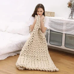 Plaid Grosse Maille "Adèle" Beige En Tricot Doux Et Chaud -Monin Sirop Store Plaidgrossemaillebeigelechoixincontournablepouruninterieurchaleureux