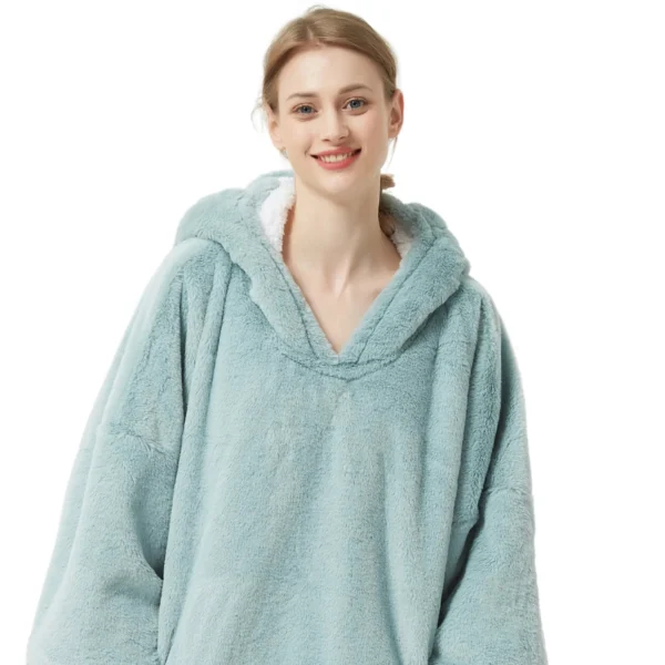 Pull Pilou Pilou Femme Émeraude - Sweat à Capuche Géant à Doublure Polaire -Monin Sirop Store piloupilouemeraude