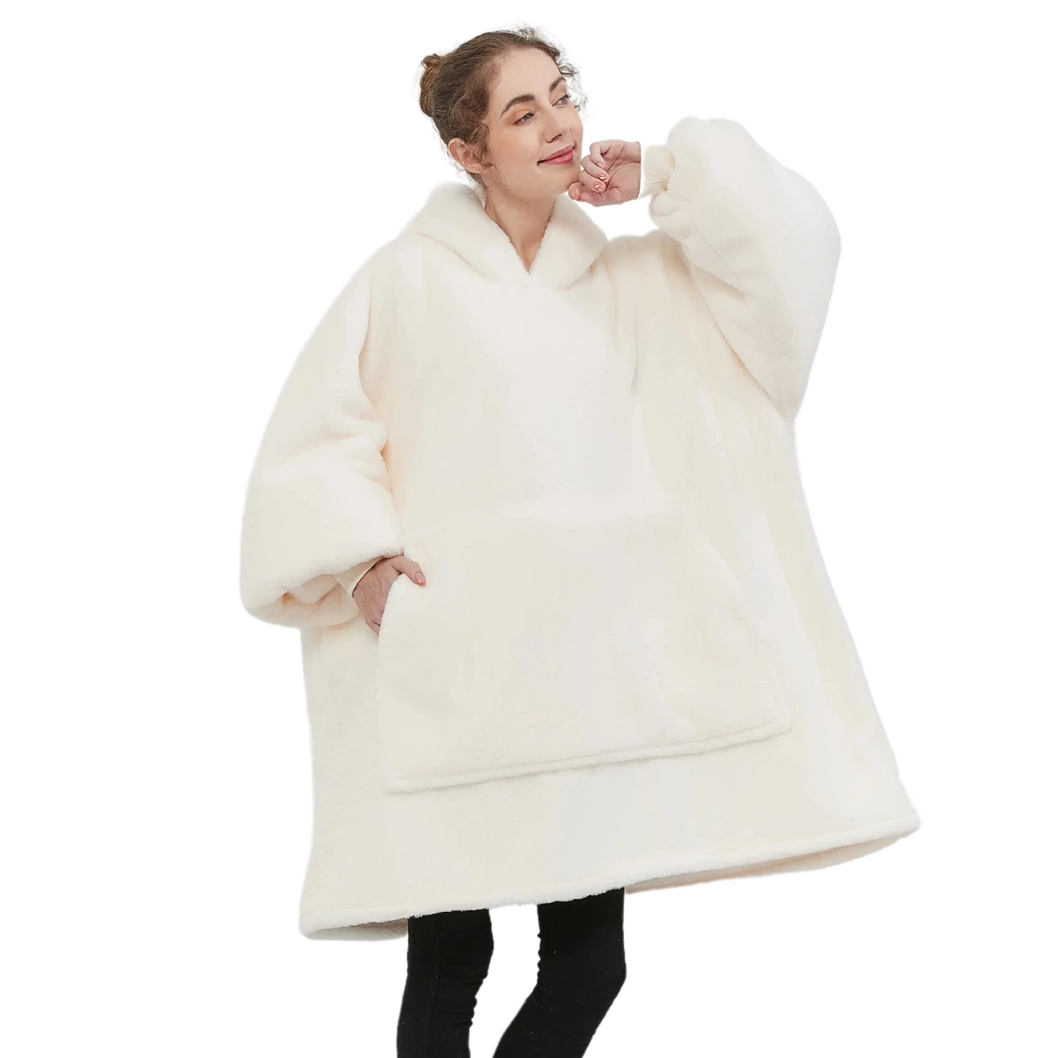 Pull Pilou Pilou Femme Blanc - Sweat à Capuche Géant à Doublure Polaire 6 Pull Pilou Pilou Femme Blanc - Sweat à Capuche Géant à Doublure Polaire - Image 4